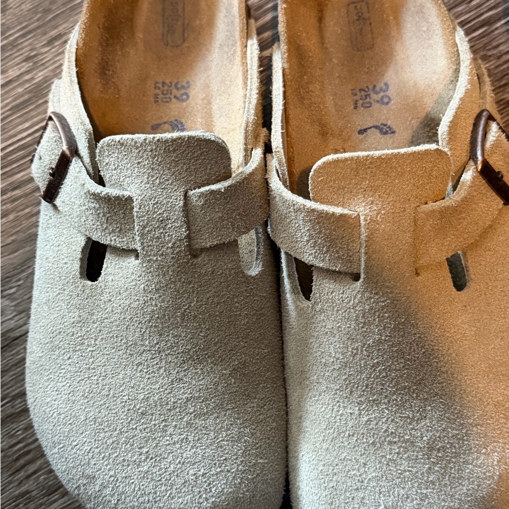Boston Soft Footbed Suede Leather